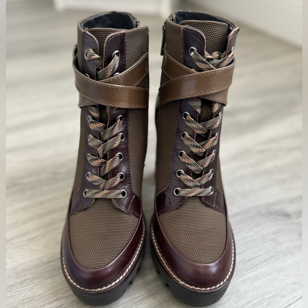 Antonio Melani Pearce Leather Lace-Up Chunky Lug Sole Platform Heel Boots 6.5